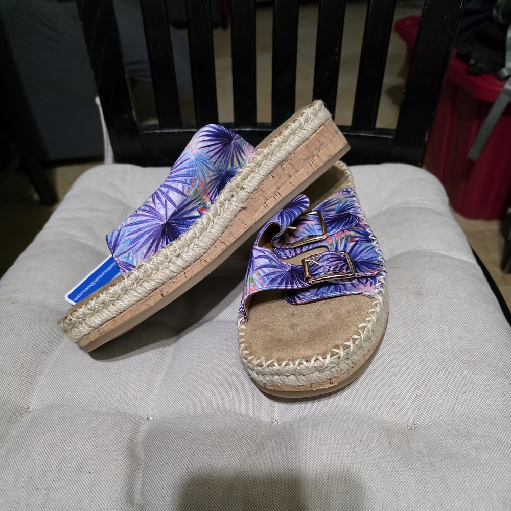 White Mountain Vibrant Multicolor Sandals New Size 9.5 - Picture 2 of 8